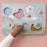 LITTLE DUTCH. Ξύλινο παζλ - σφηνώματα Flowers & Butterflies - Image 2