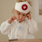 LITTLE DUTCH. Βαλιτσάκι γιατρού με ξύλινα εργαλεία FSC - Image 3