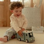 LITTLE DUTCH. Ξύλινο αστυνομικό βαν FSC - Image 4