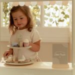 LITTLE DUTCH. Ξύλινη διώροφη πιατέλα με γλυκίσματα - Image 2