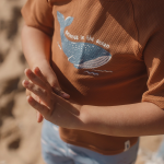 LITTLE DUTCH. Μπλουζάκι κοντομάνικο UV Sunny Brown - Image 2