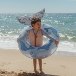 LITTLE DUTCH. Σωσίβιο κολύμβησης με ουρά φάλαινας - Image 2