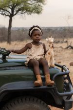 LITTLE DUTCH. Υφασμάτινη καμηλοπάρδαλη Safari - Image 3